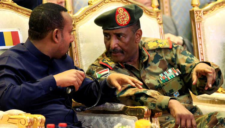 August 2019 Treffen zwischen Sudans Generalleutnant Abdel Fattah al-Burhan und Äthiopiens Premierminister Abiy Ahmed