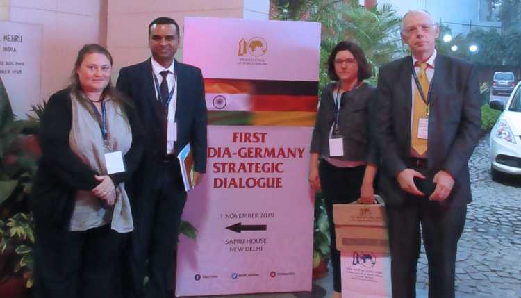 From the left: Julia Kramer (GIGA), Dr. Dinoj Kumar Upadhyay (ICWA), Dr. Miriam Prys-Hansen (GIGA), Dr. Christian Wagner (SWP)